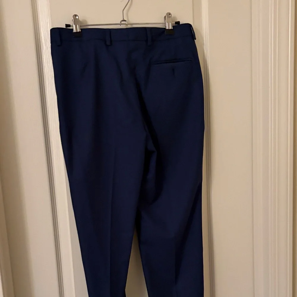 Class Club Boys navy blue suit - Picture 12 of 15